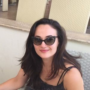 Meet your Posher, Linda